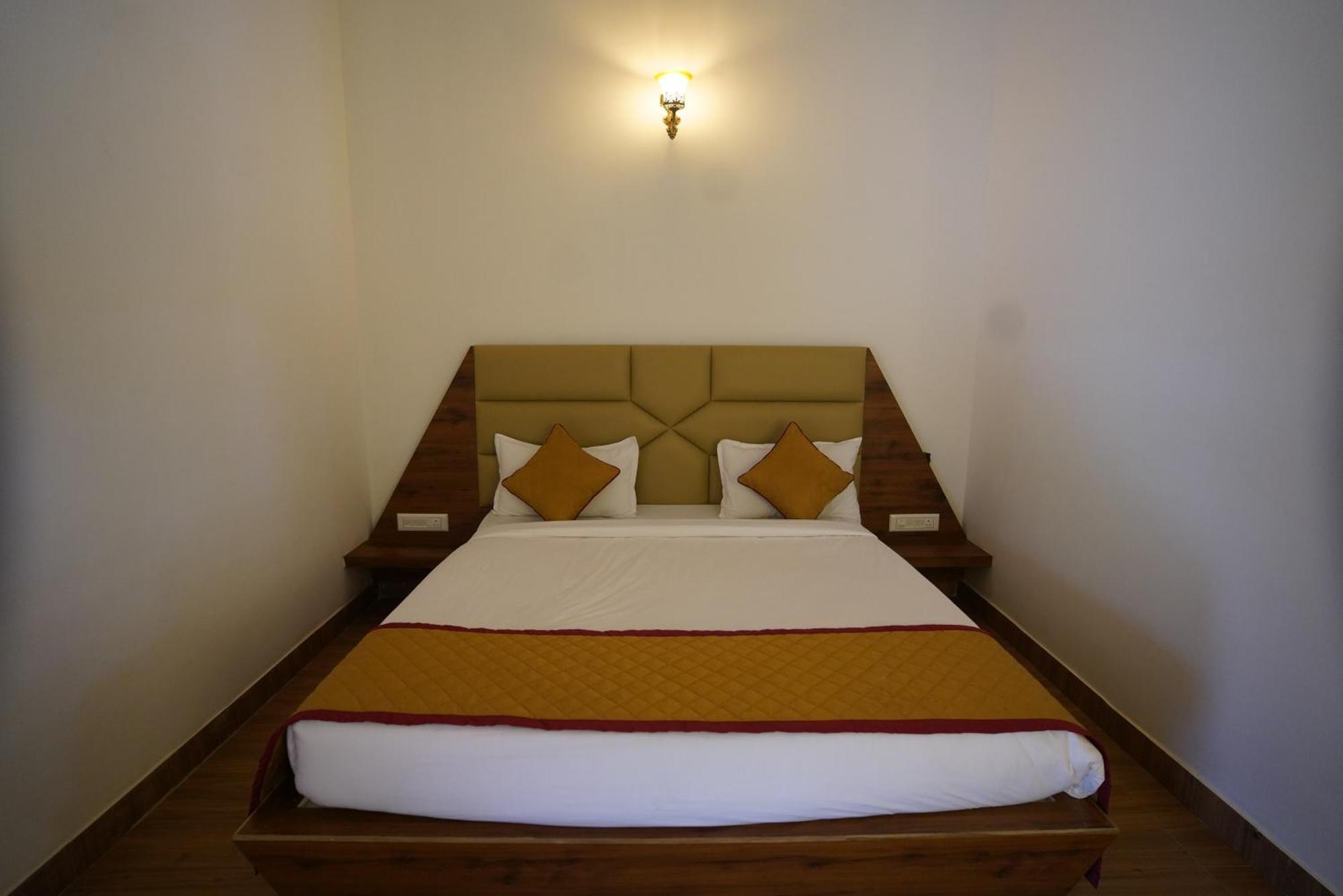 Q Mango Resort Ramanagara Bagian luar foto