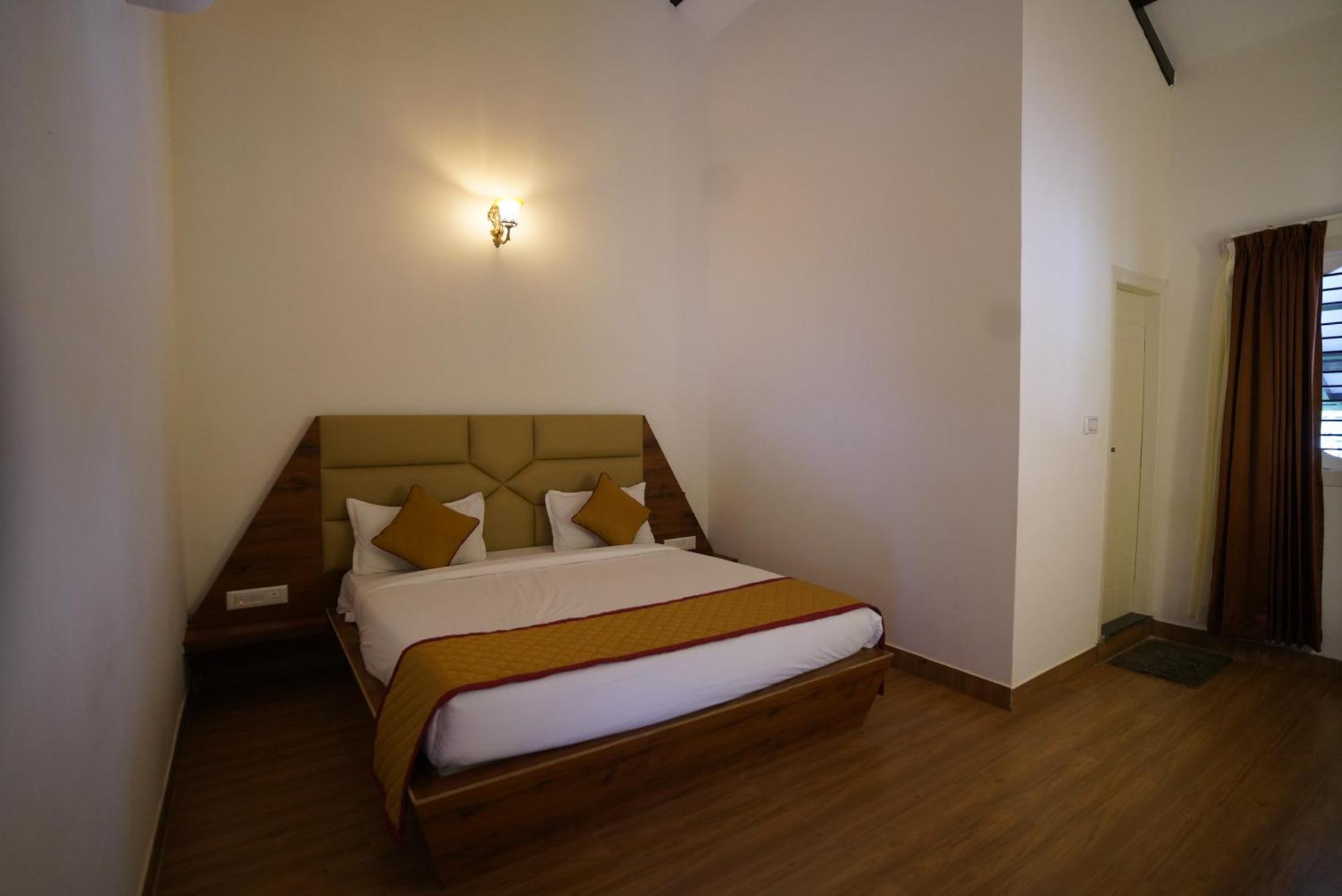 Q Mango Resort Ramanagara Bagian luar foto