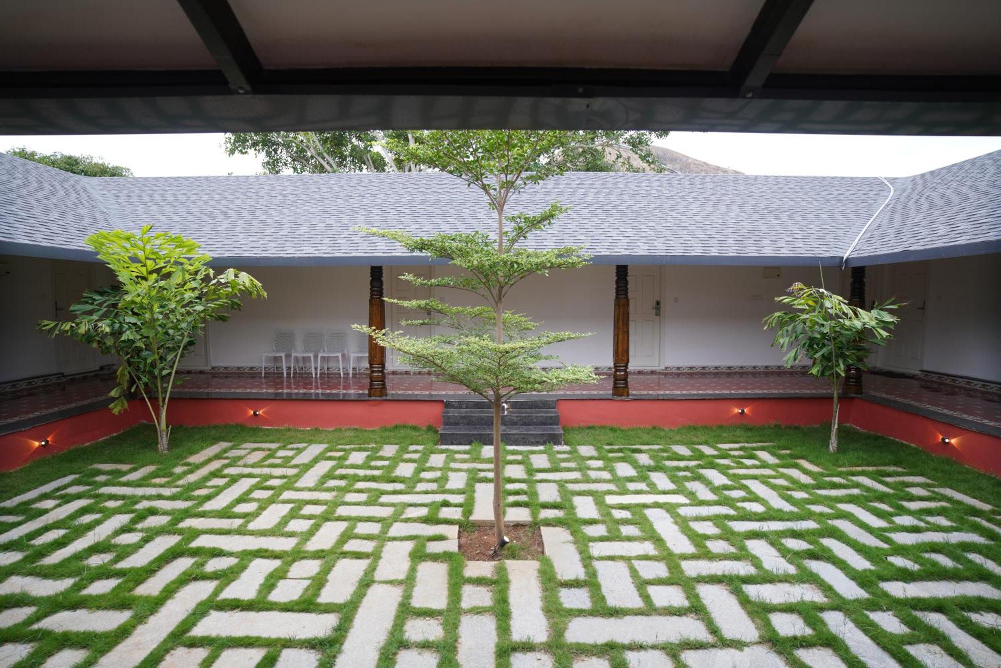 Q Mango Resort Ramanagara Bagian luar foto
